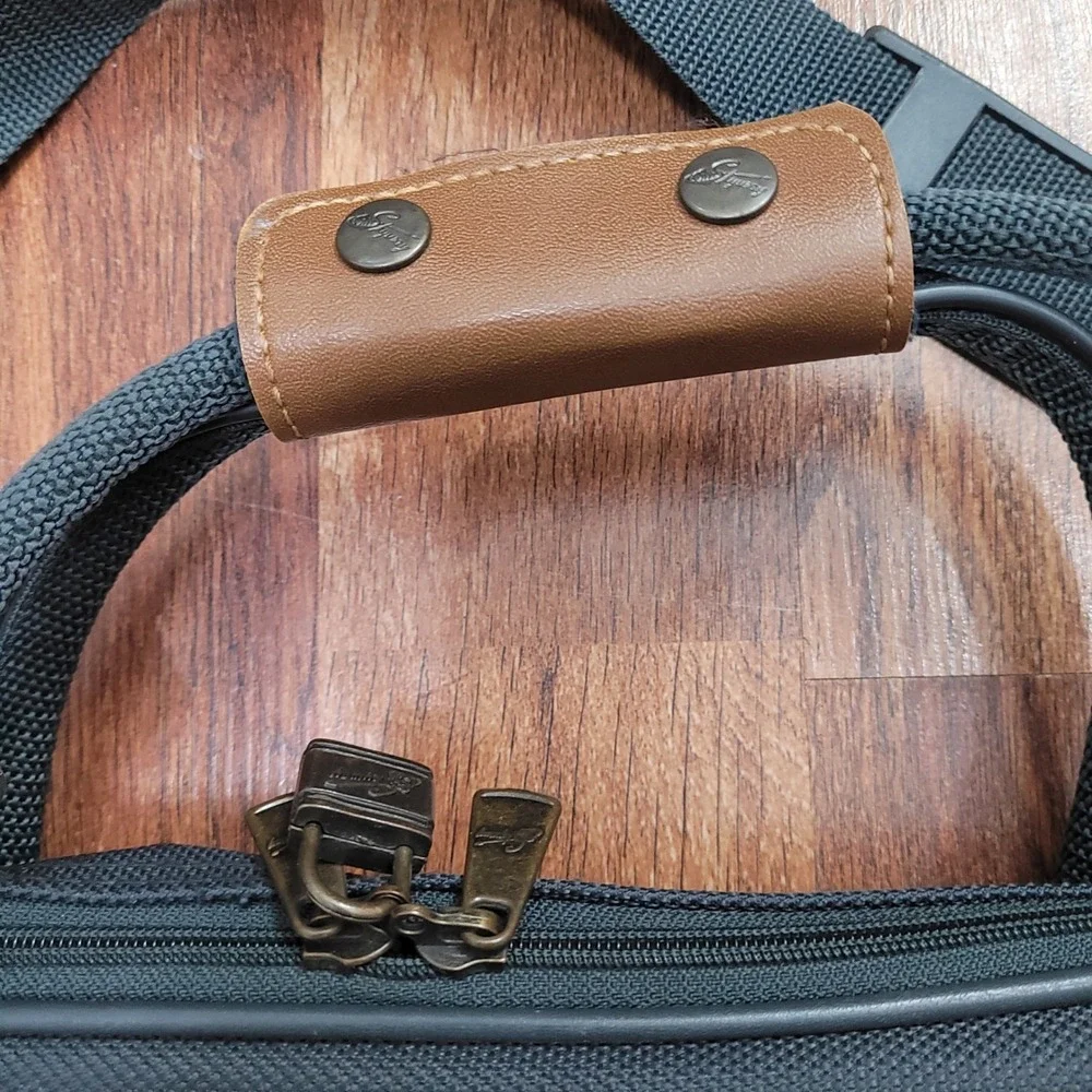 Skyway Nylon‎ Travel Garment Bag Weekender Shoulder Strap Carry On